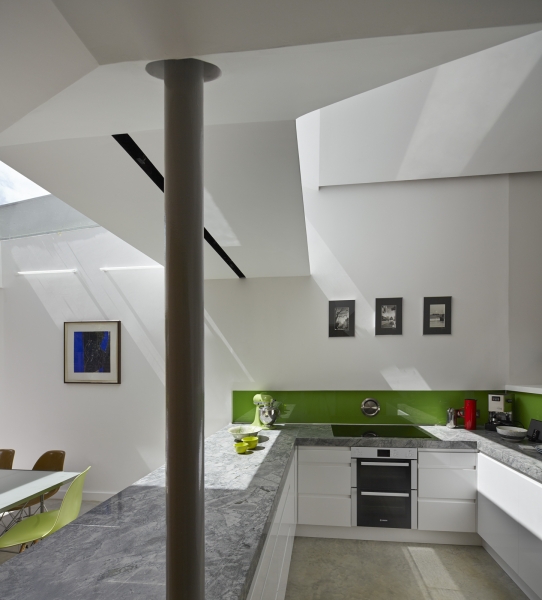 Casa Inslington House de Neil Dusheiko Architects