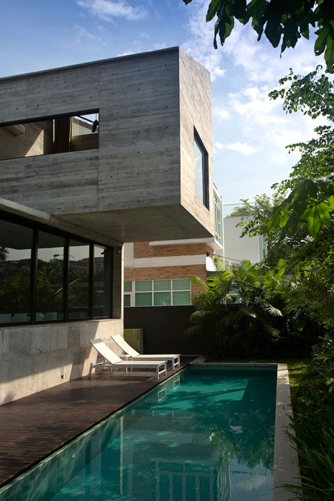 Casa Extendida - Formwerkz Architects